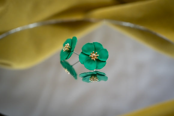 Flower small earrings, BOW19