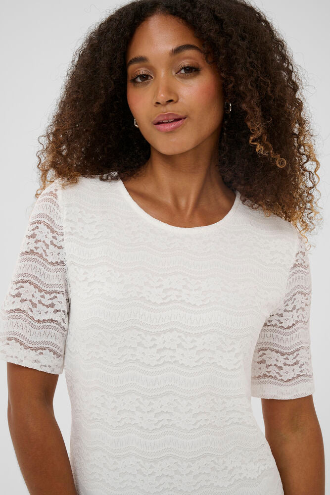 Lirina Blus- Cream