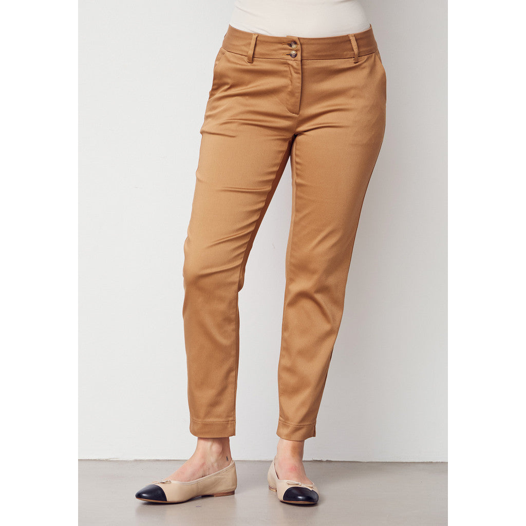 Chino Ankel, Isay