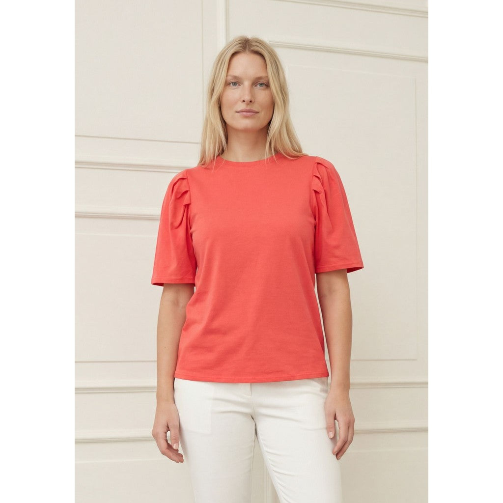 Tinni t-shirt, Isay