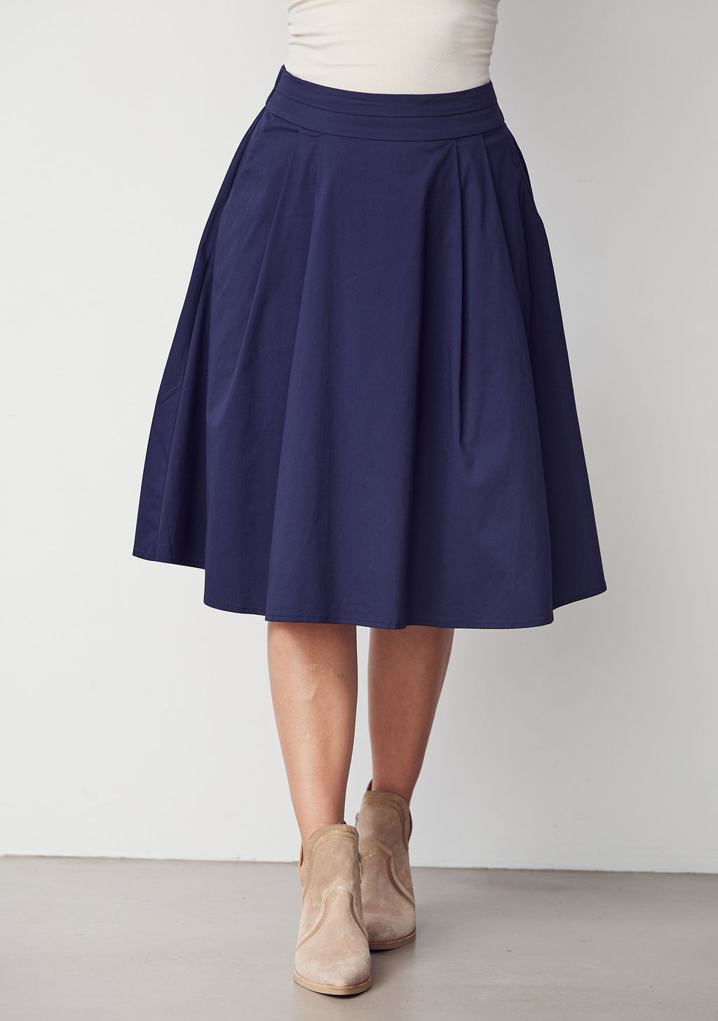 Sigga skirt, Isay
