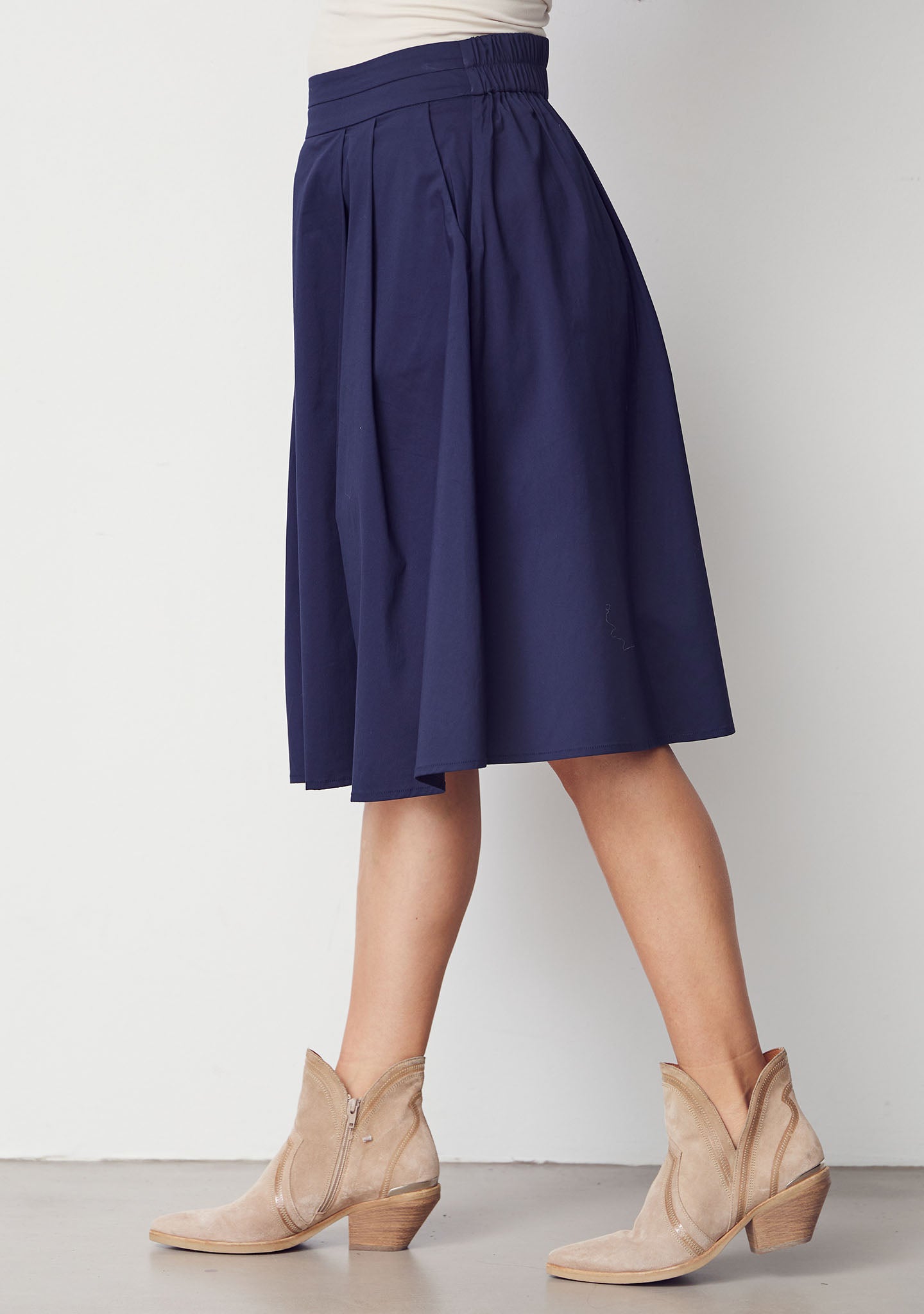 Sigga skirt, Isay