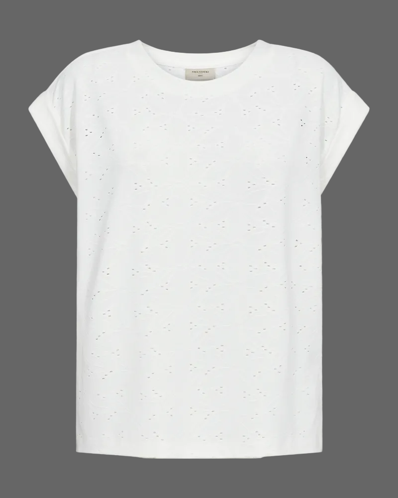Blond tee, Freequent
