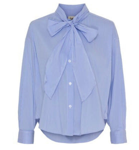 Sigga bow shirt, Isay