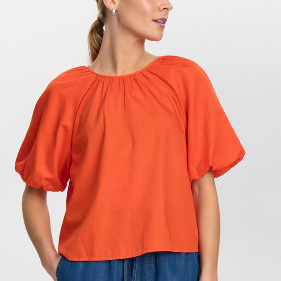Trine blouse, Nümph