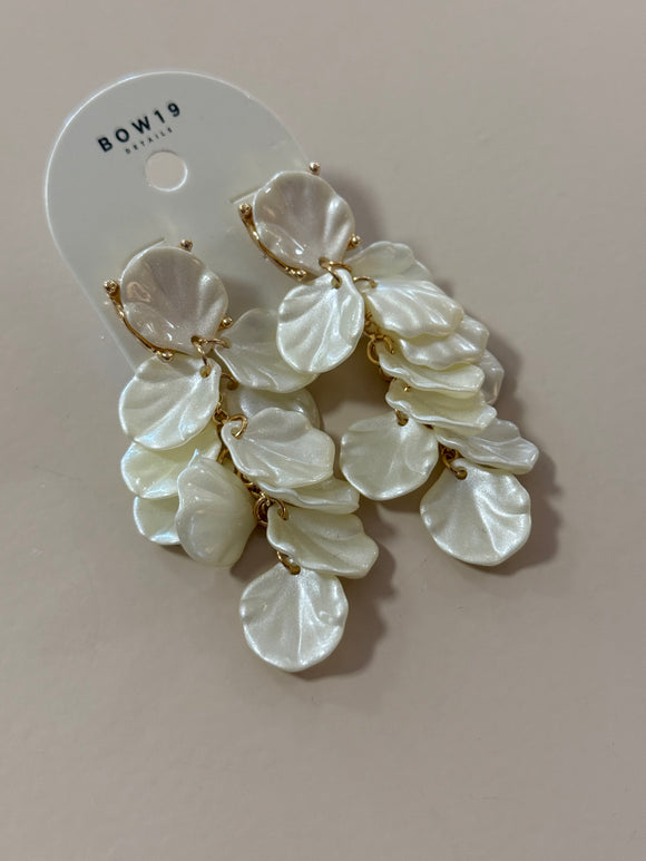 Shell leaf earring, BOW19