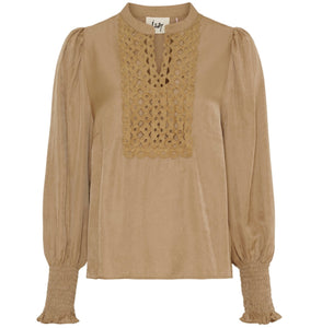 Emily blouse, Isay