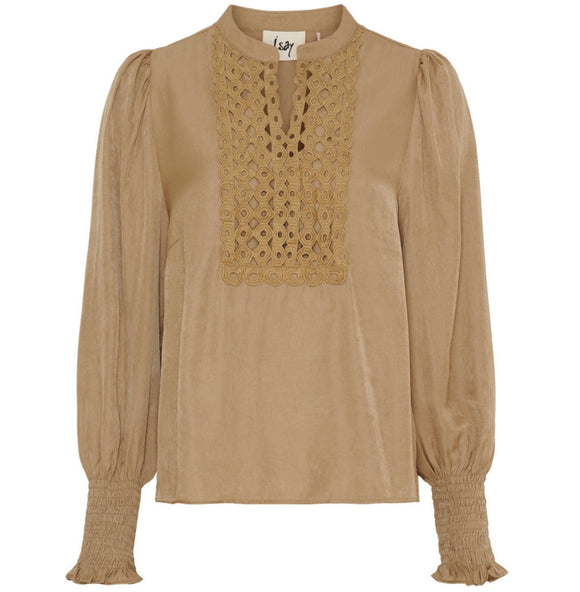Emily blouse, Isay