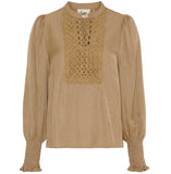Emily blouse, Isay