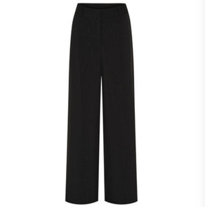 Felicia pant, Isay