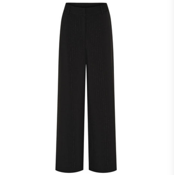 Felicia pant, Isay