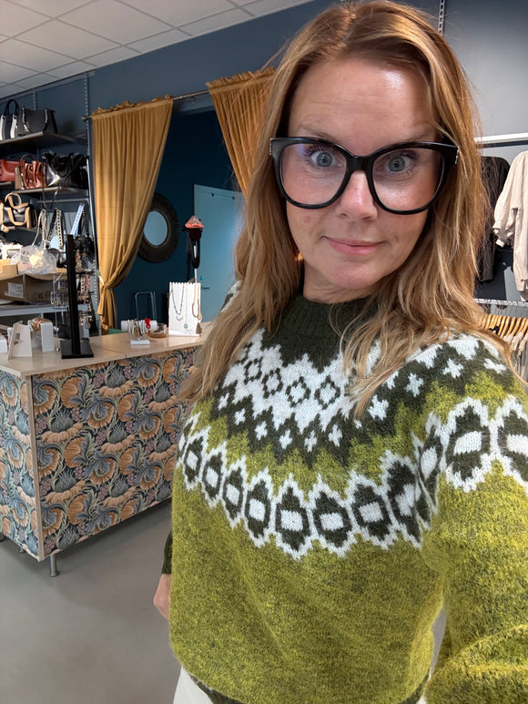 Novala pullover, Freequent
