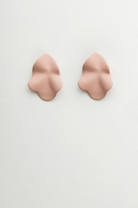 Lip earring, BOW19