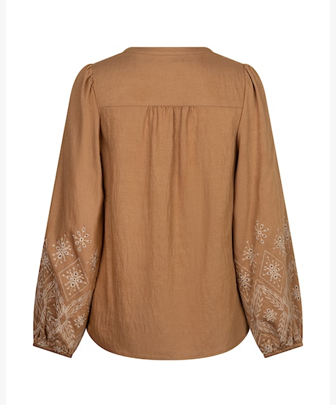 Embroidery Blus – Red Button