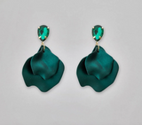 Leaf earring w. stone, BOW19