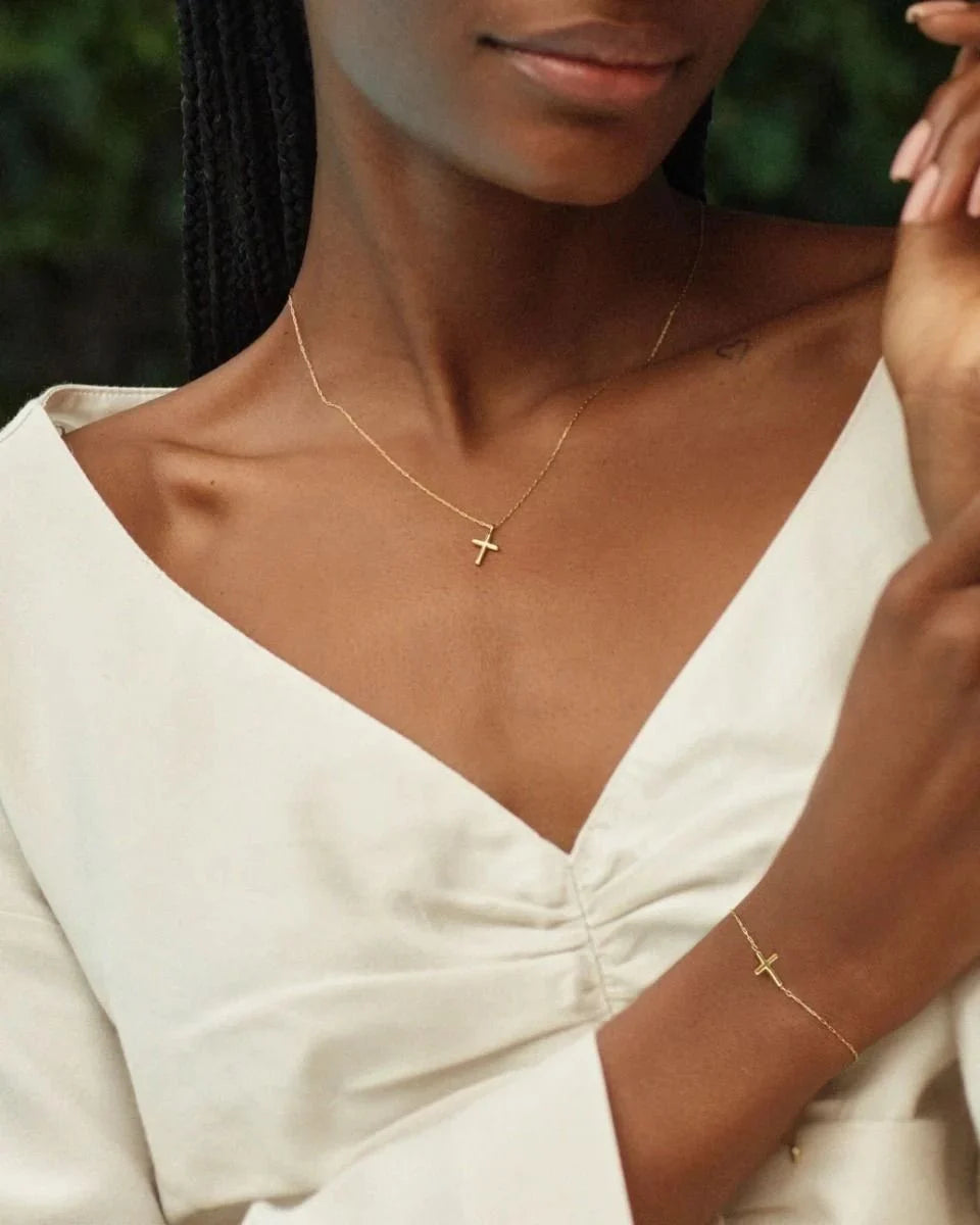 Cross halsband, Edblad