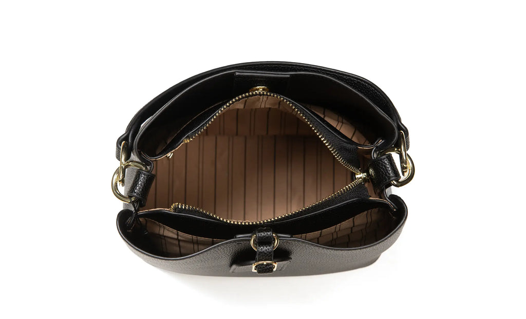 Genua Small, Joe Mac