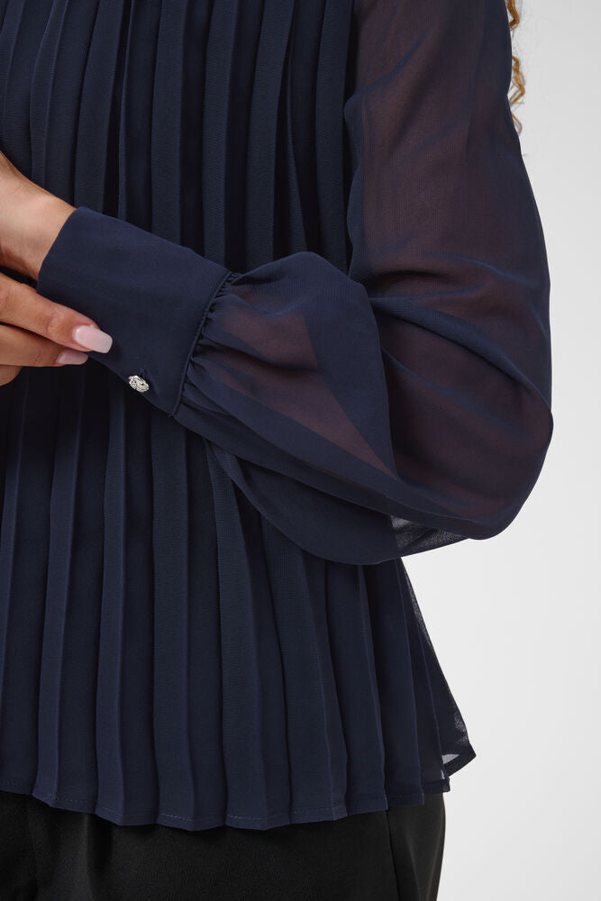 Elouise Blus - Kaffe