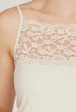Nilla lace top, Isay